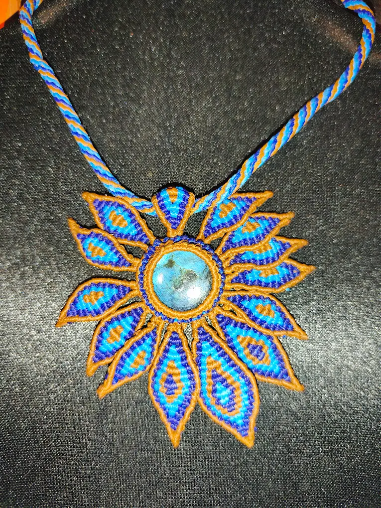 Collar Mandala Tejido